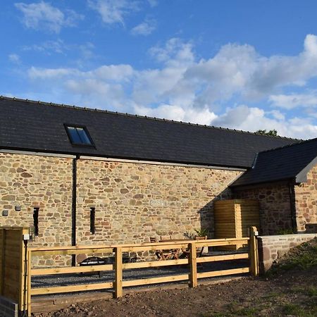 Cowshed In The Black Mountains أبرجافني المظهر الخارجي الصورة